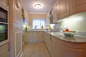 Photo 19- click for photo gallery